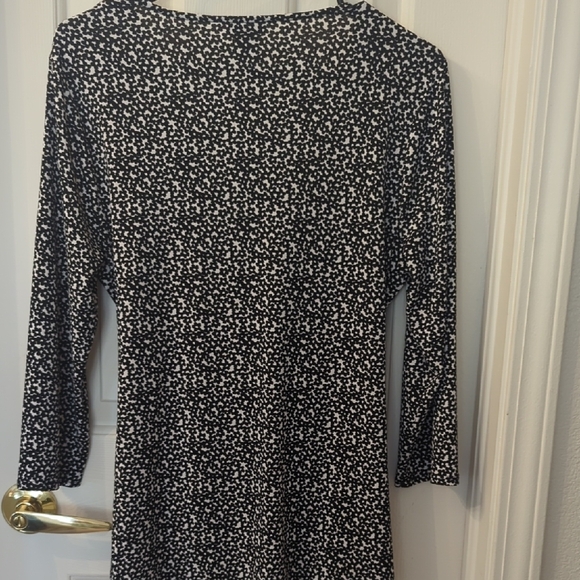 Ann Taylor Monochrome Patterned Top - Picture 6 of 6